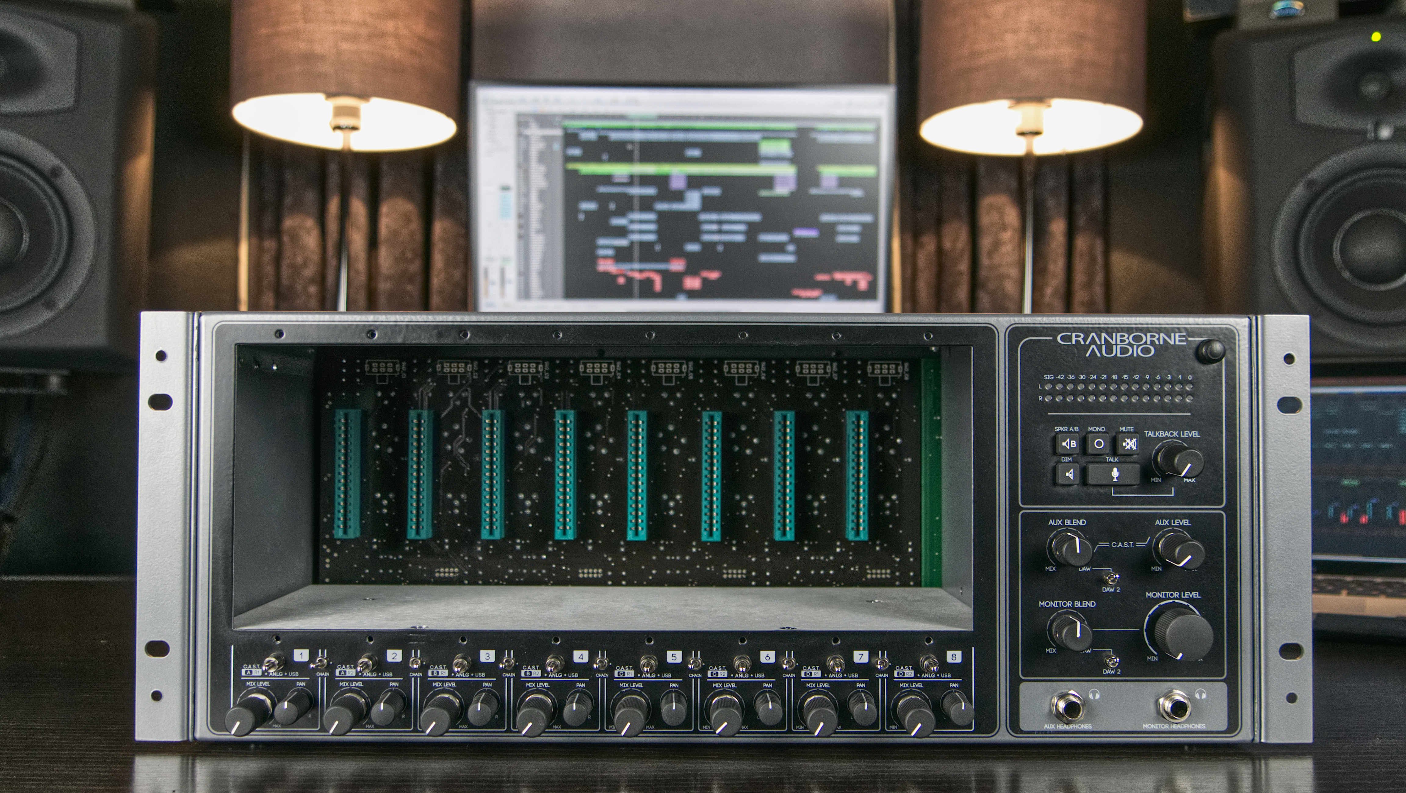 Cranborne Audio 500R8 500R8 Analogue/Digital Hybrid USB Audio